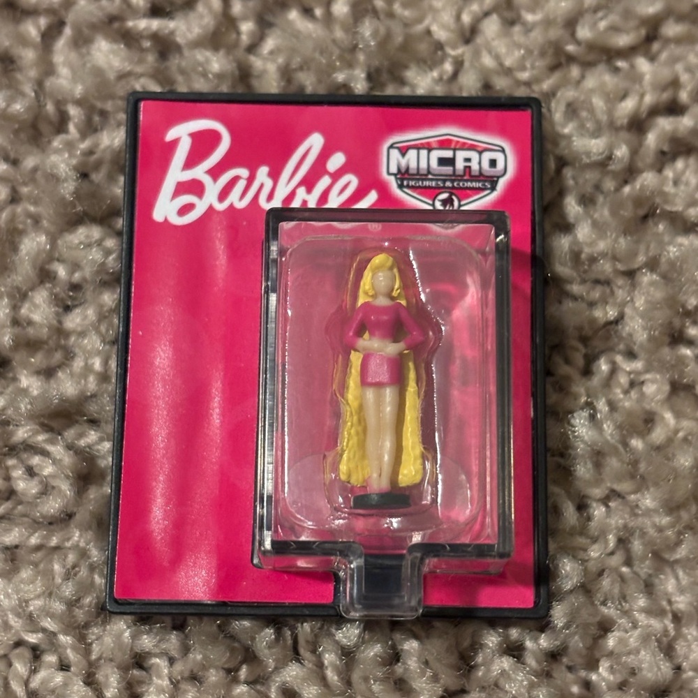 Micro mini Barbie - Picture 1 of 2